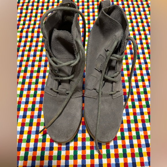 Sorel Women's Evie Lace-Up Wedge Boots 8 - Picture 1 of 7